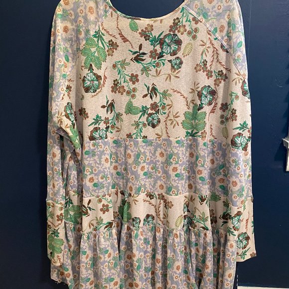 COPY - Free People Isabelle Neutral Floral Tunic - Picture 3 of 5